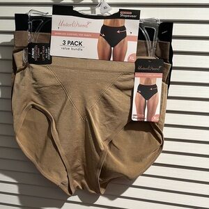 NWT UnderWhere (3) Set Firm Shapewear with Seamless Control Top.